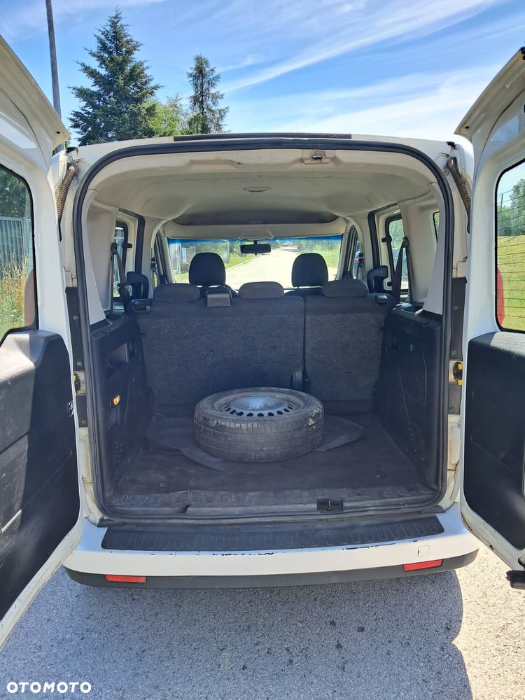 Fiat Doblo 1.4 16V Dynamic - 13