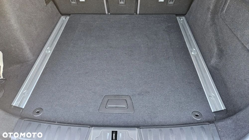 Jaguar F-Pace 2.0 i4D AWD R-Sport - 16