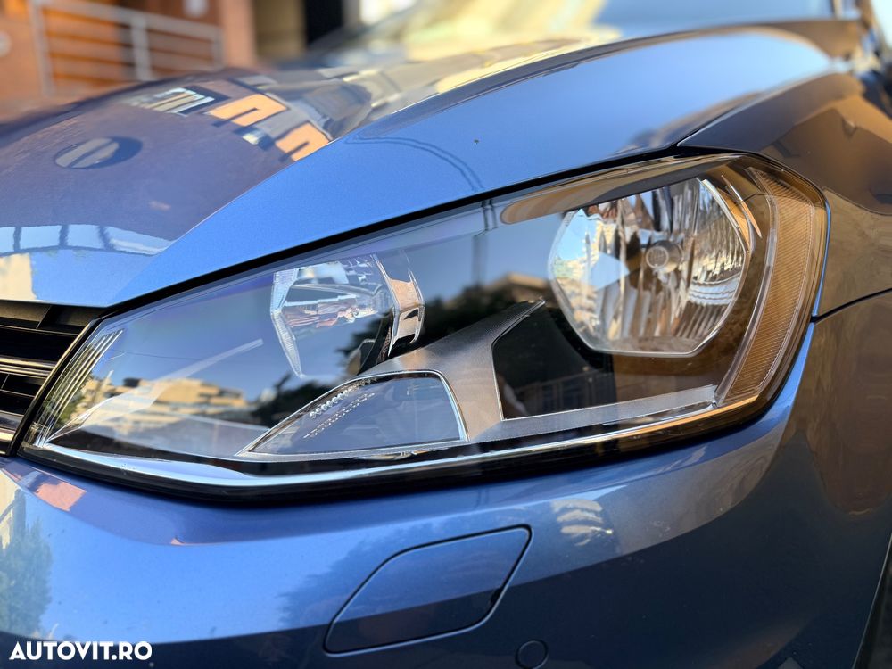 Volkswagen Golf - 4
