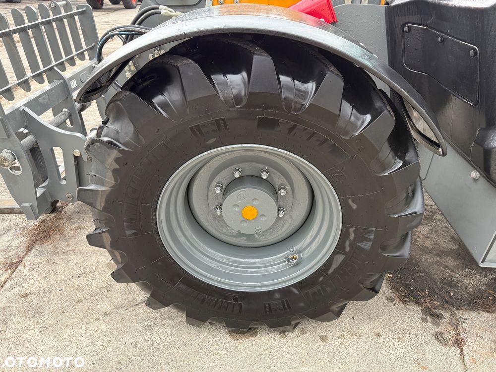 Liebherr Ładowarka Teleskopowa T36-7s - 19