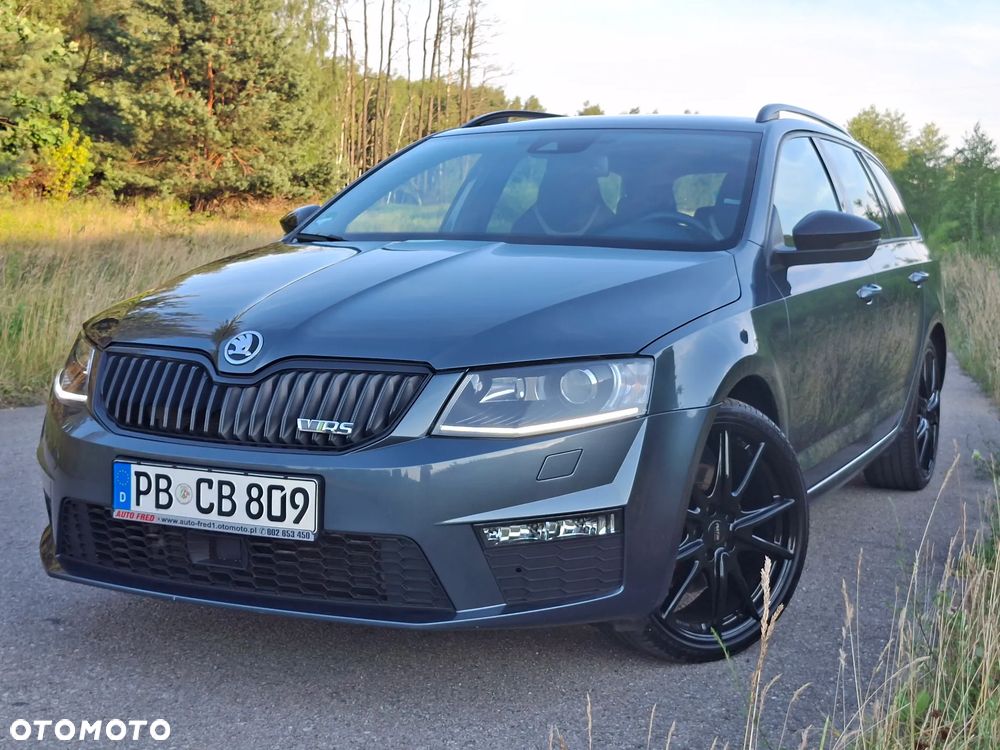 Skoda Octavia 2.0 TDI DSG RS - 10