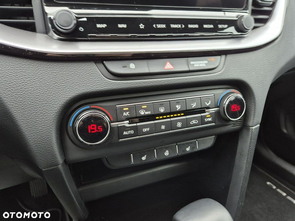 Kia Ceed 1.5 T-GDI Tribute DCT - 22