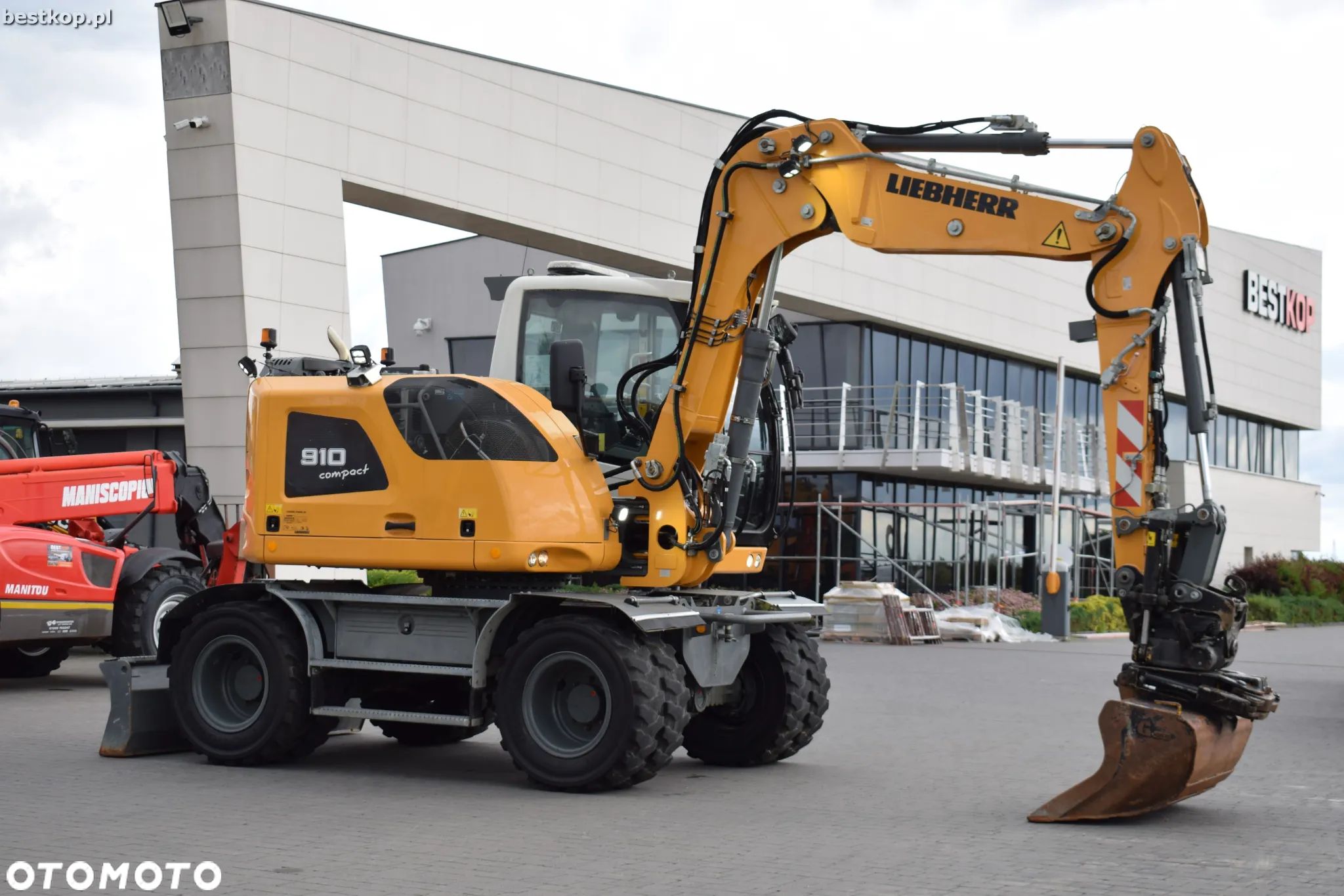Liebherr A910 Compact Litronic - 1