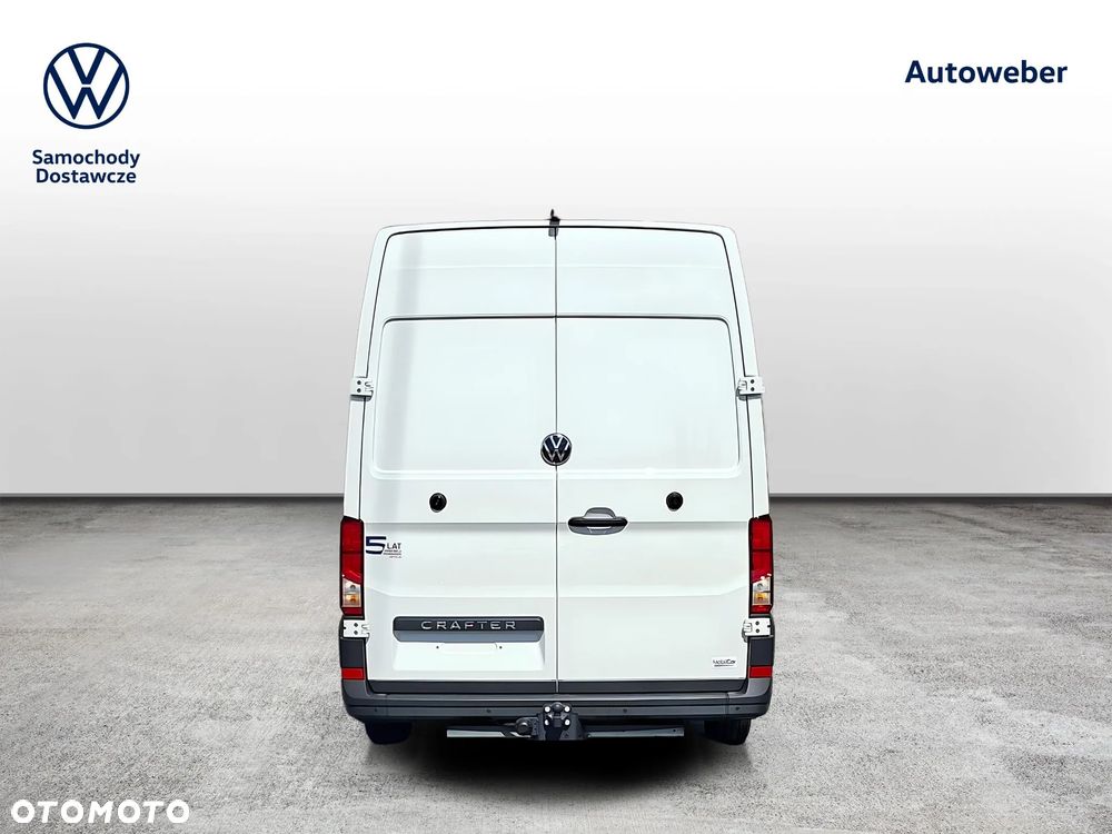 Volkswagen Crafter 35 Furgon z wysokim dachem 7 osobowy, silnik: 2,0 l EURO VI 163 KM / skrzynia biegów: Przedni napęd manualna 6-biegowa rozstaw osi: 4490 mm - 5