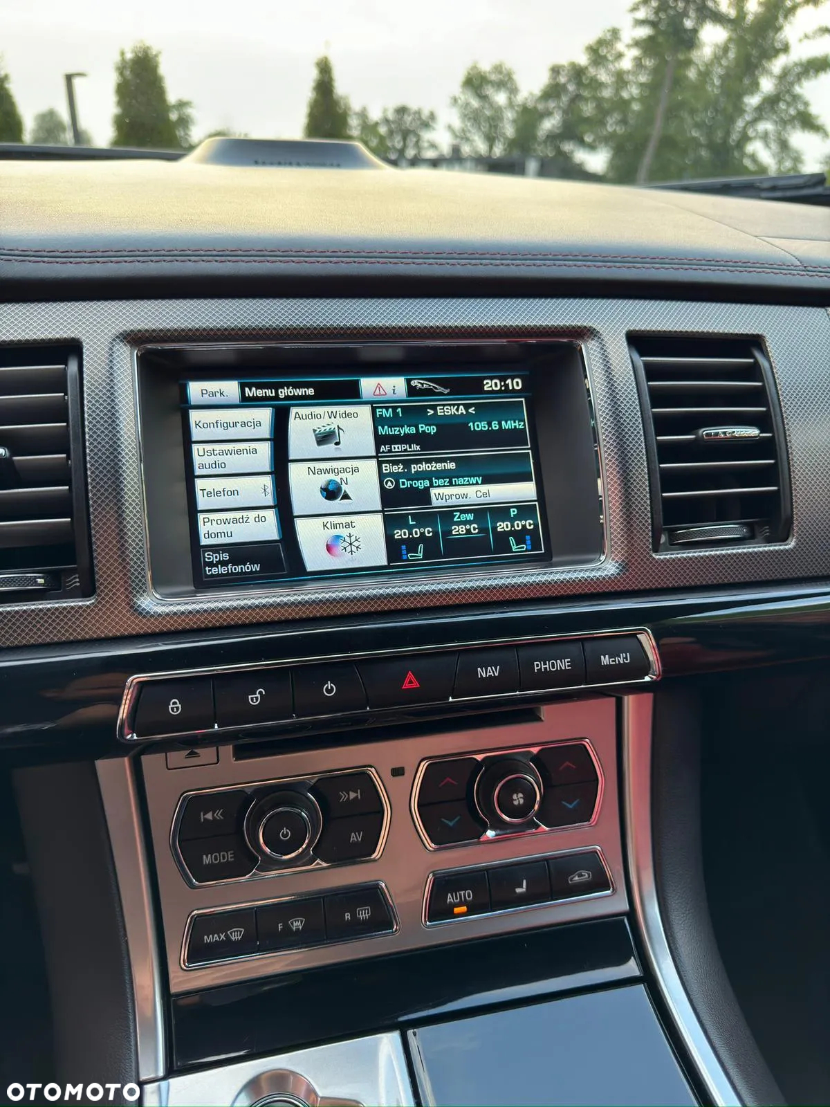 Jaguar XF XFR - 19