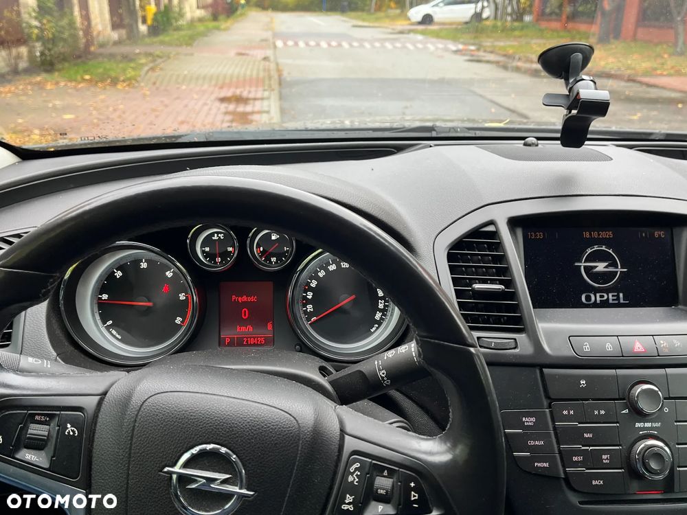 Opel Insignia - 14