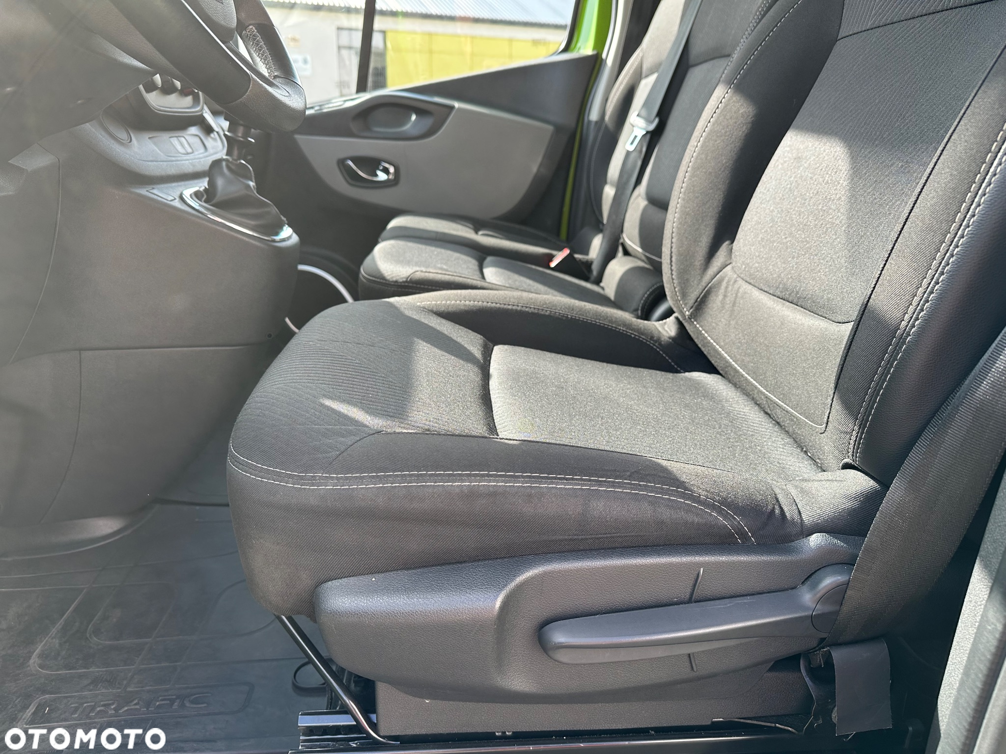 Renault Trafic Grand Passenger 2,9t Pack Clim - 18