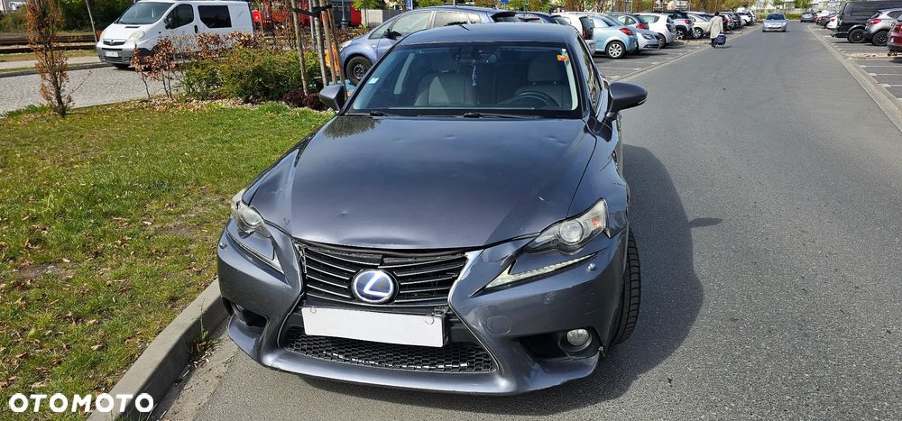 Lexus IS 300h Elegance - 35