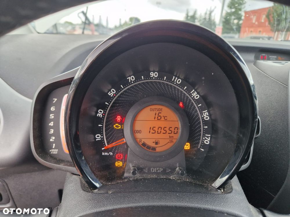Toyota Aygo x-play - 12