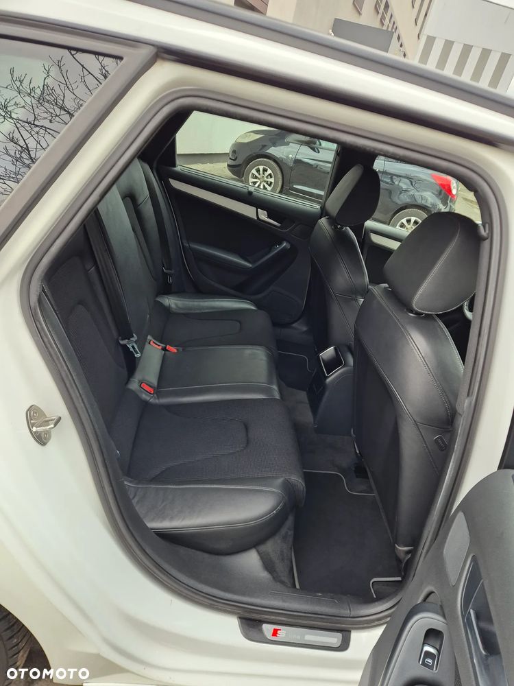 Audi A4 Avant 2.0 TDI DPF quattro S line Sportpaket - 14