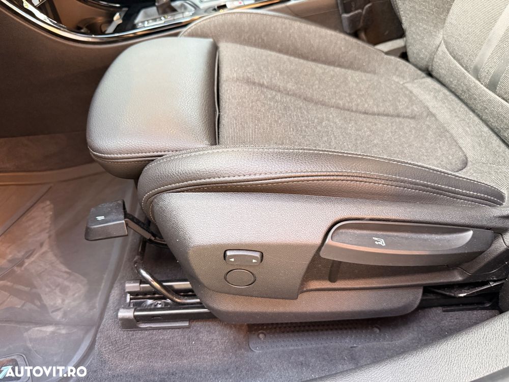 BMW X1 xDrive20d AT - 14