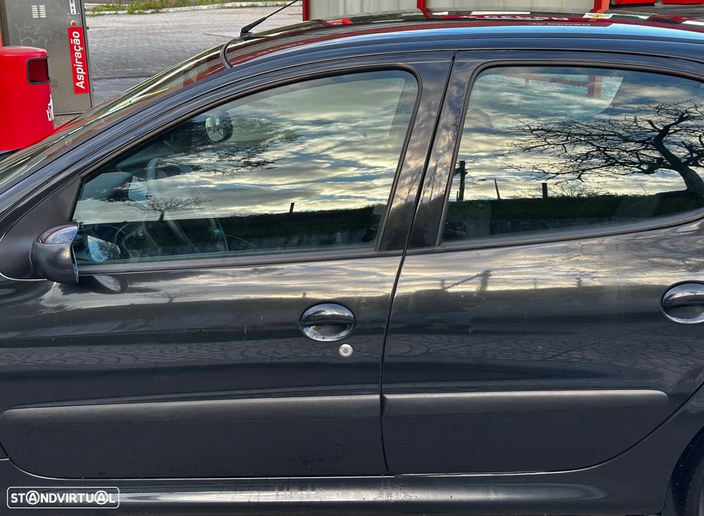 Peugeot 206 1.1 XT - 12