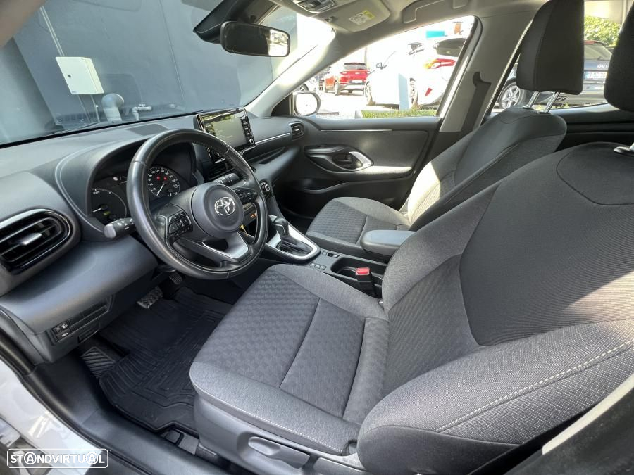 Toyota Yaris 1.5 HDF Comfort Plus - 16