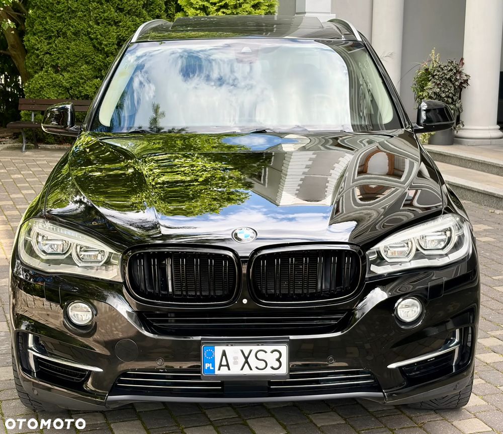 BMW X5 xDrive50i Sport-Aut - 3