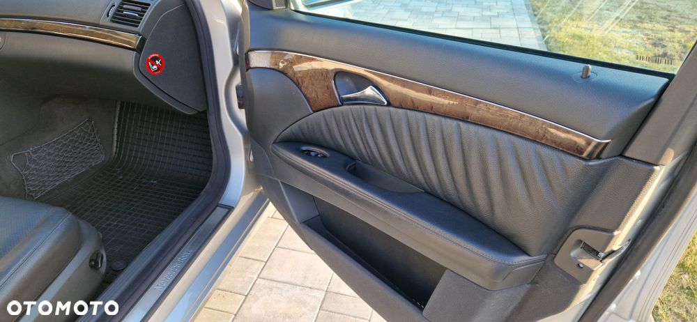 Mercedes-Benz Klasa E 220 CDI Avantgarde - 14