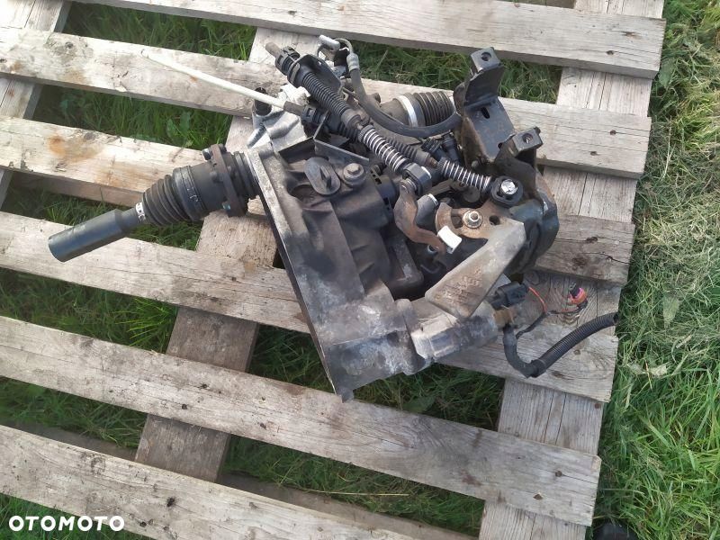 SKRZYNIA BIEGÓW MANUALNA SKODA FABIA GGU - 4