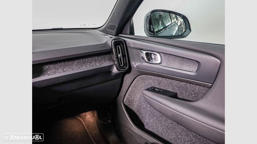 Volvo XC 40 Recharge Extended Range Plus - 17