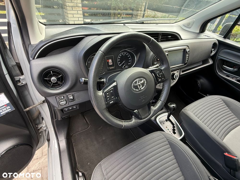Toyota Yaris 1.5 VVT-i Comfort - 11