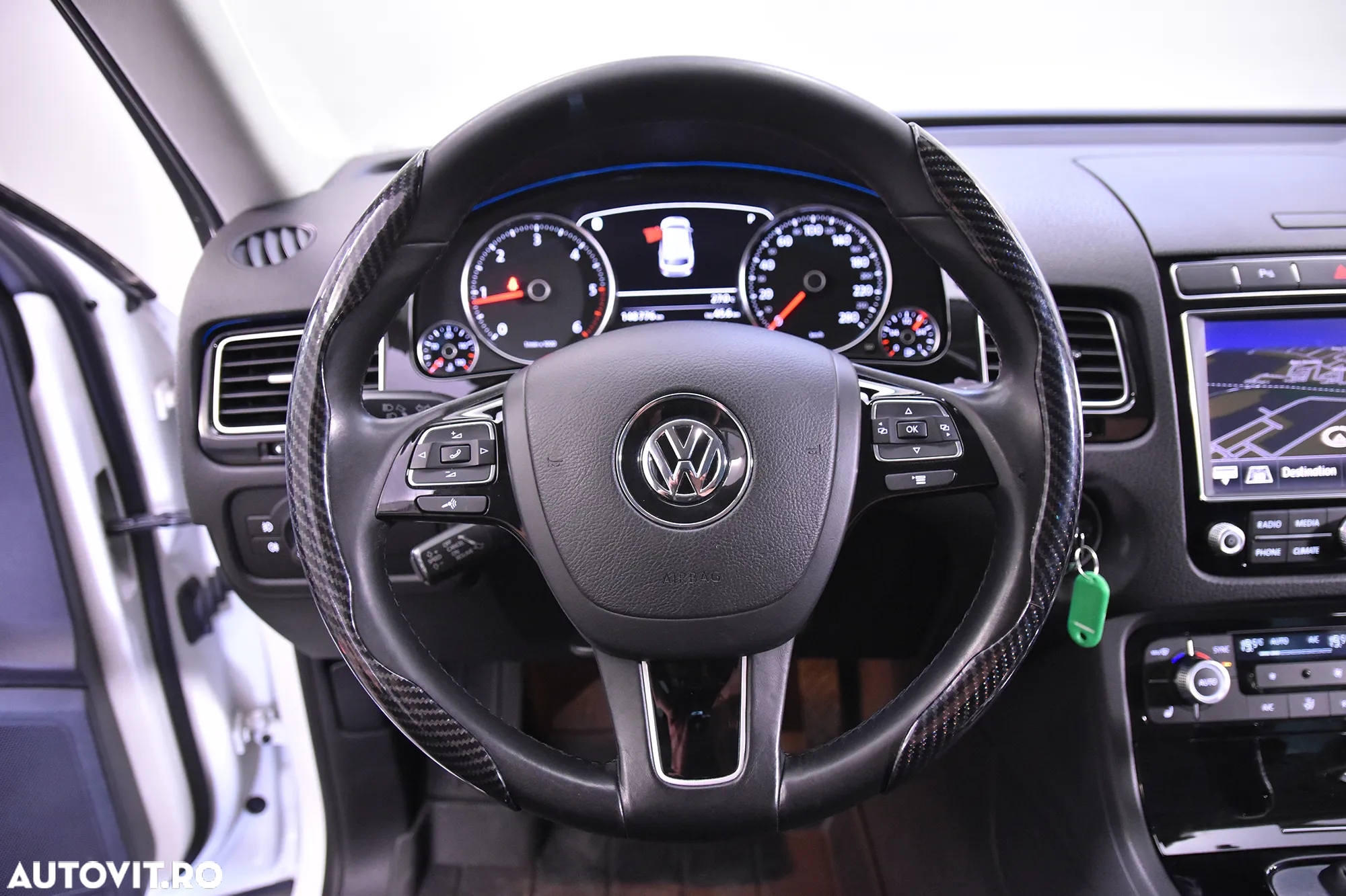 Volkswagen Touareg - 16