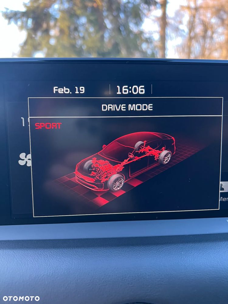 Kia Stinger 2.0 T-GDI L - 21