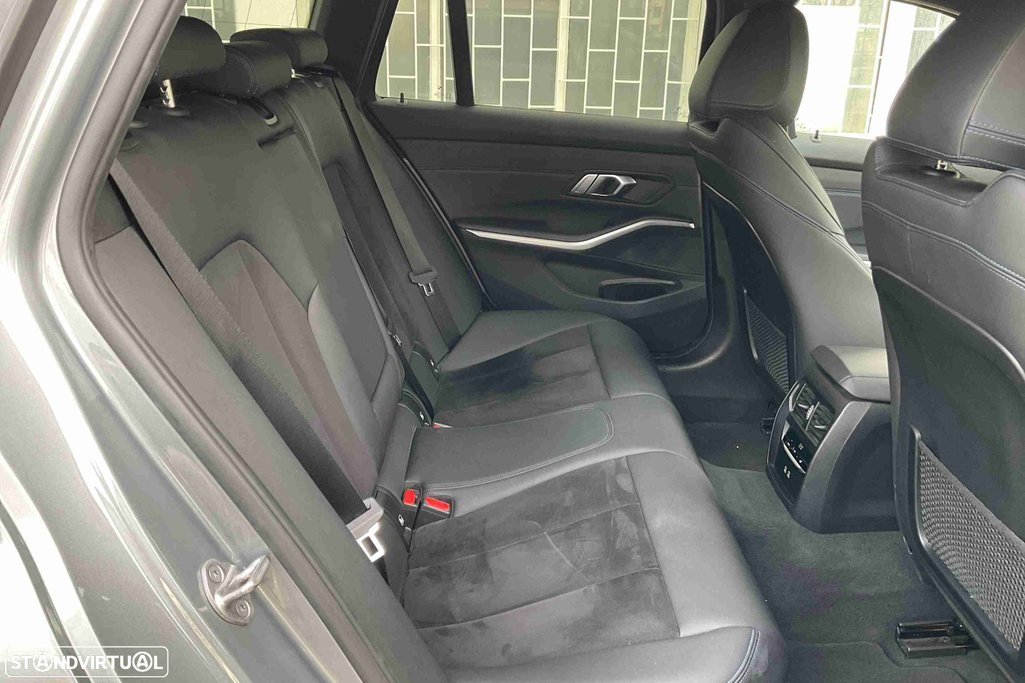 BMW 320 d Touring xDrive Pack M Auto - 12
