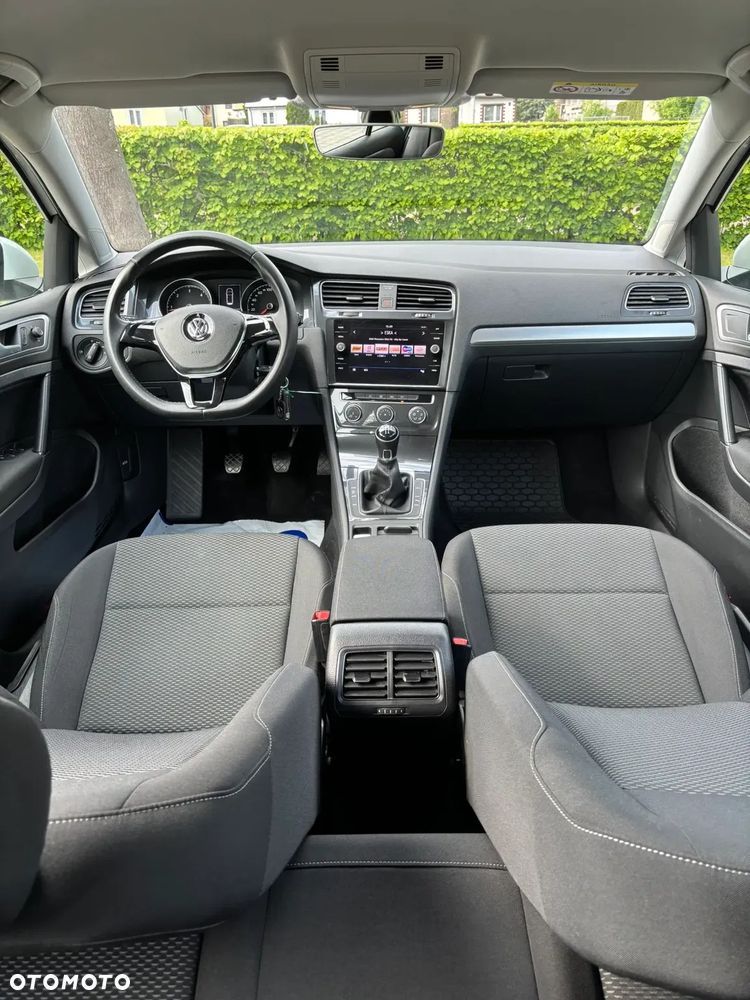 Volkswagen Golf 1.6 TDI BMT Highline - 9