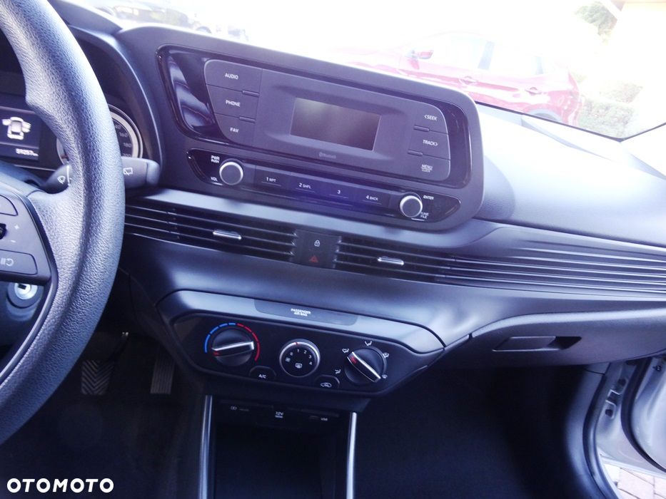 Hyundai i20 1.2 Pure - 23