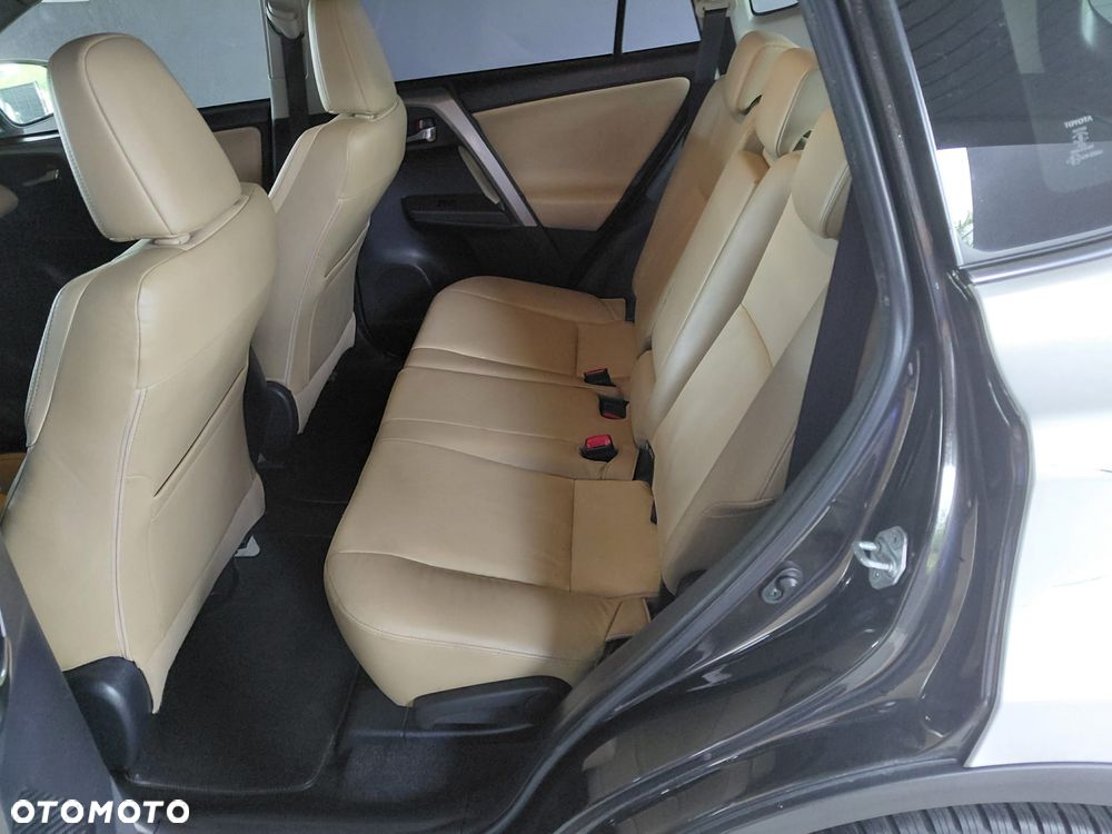 Toyota RAV4 2.0 D-4D Prestige - 6