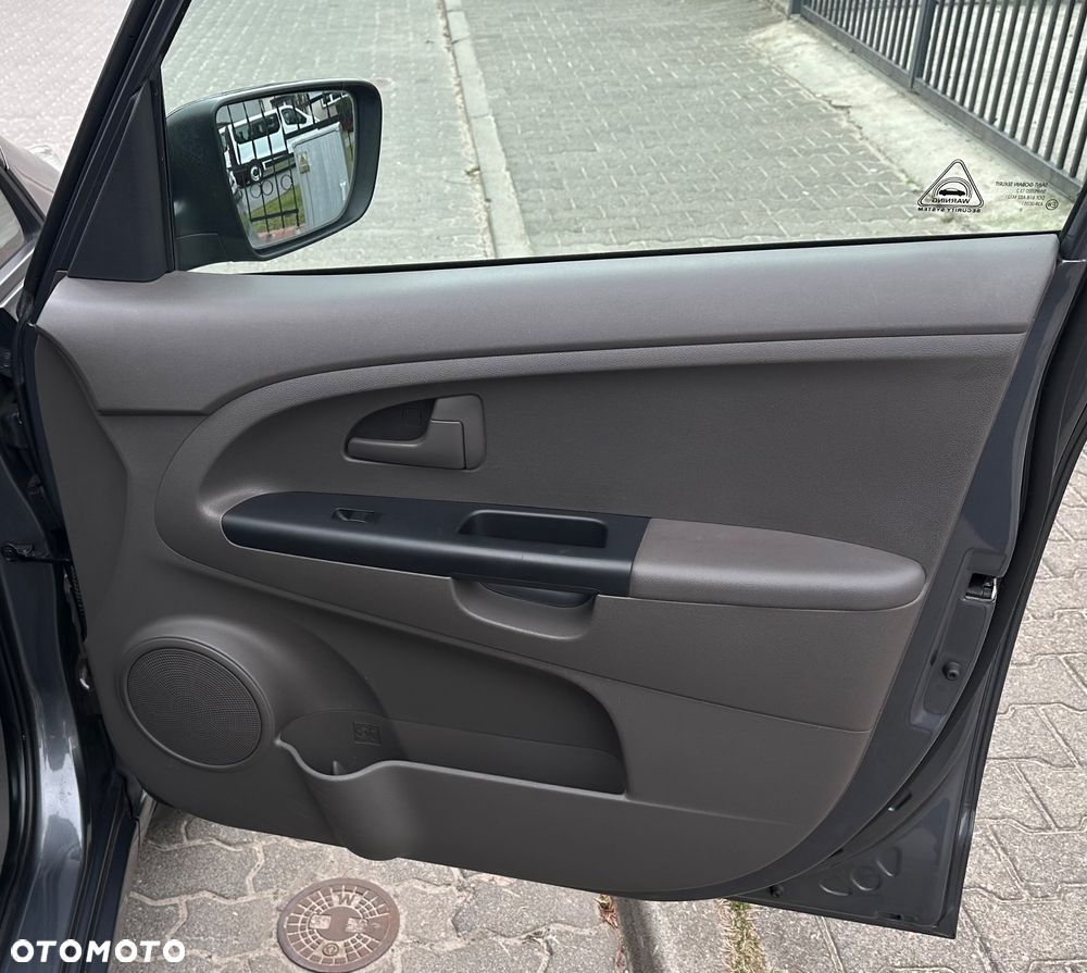 Kia Venga 1.6 M - 14