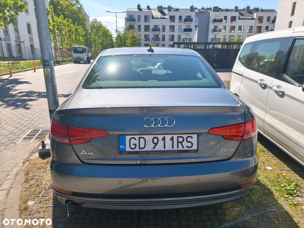 Audi A4 Limousine - 3