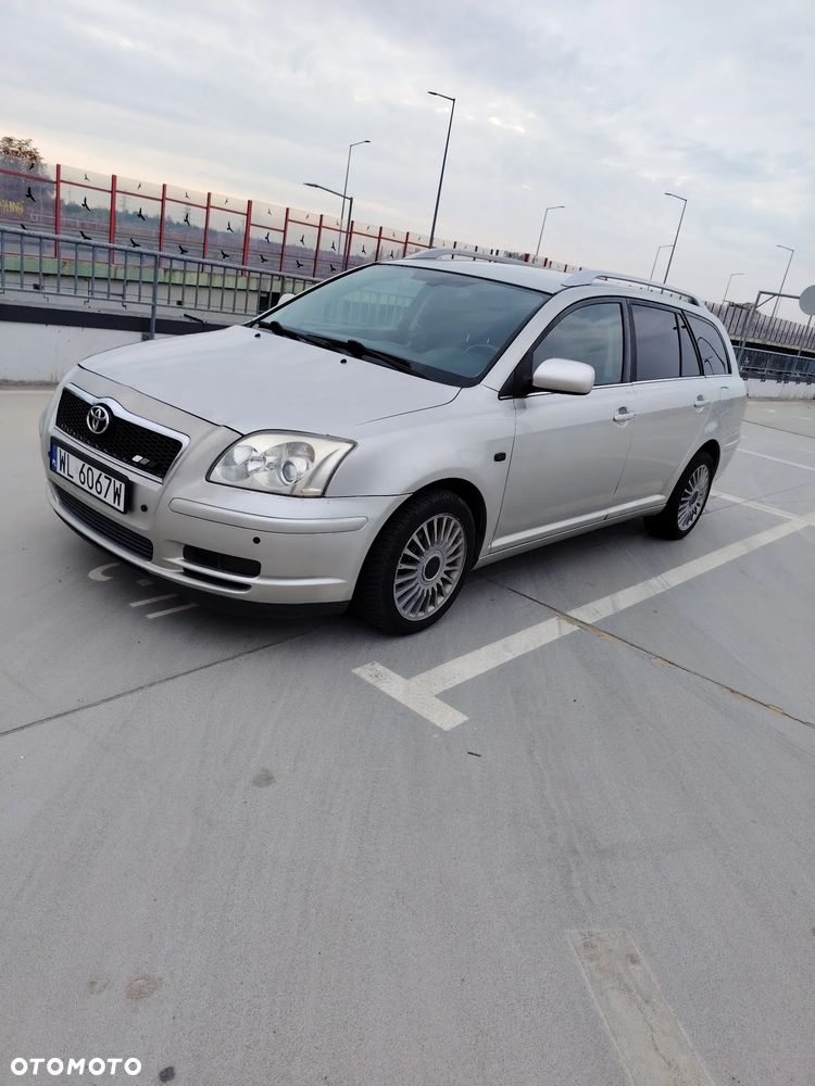Toyota Avensis - 9