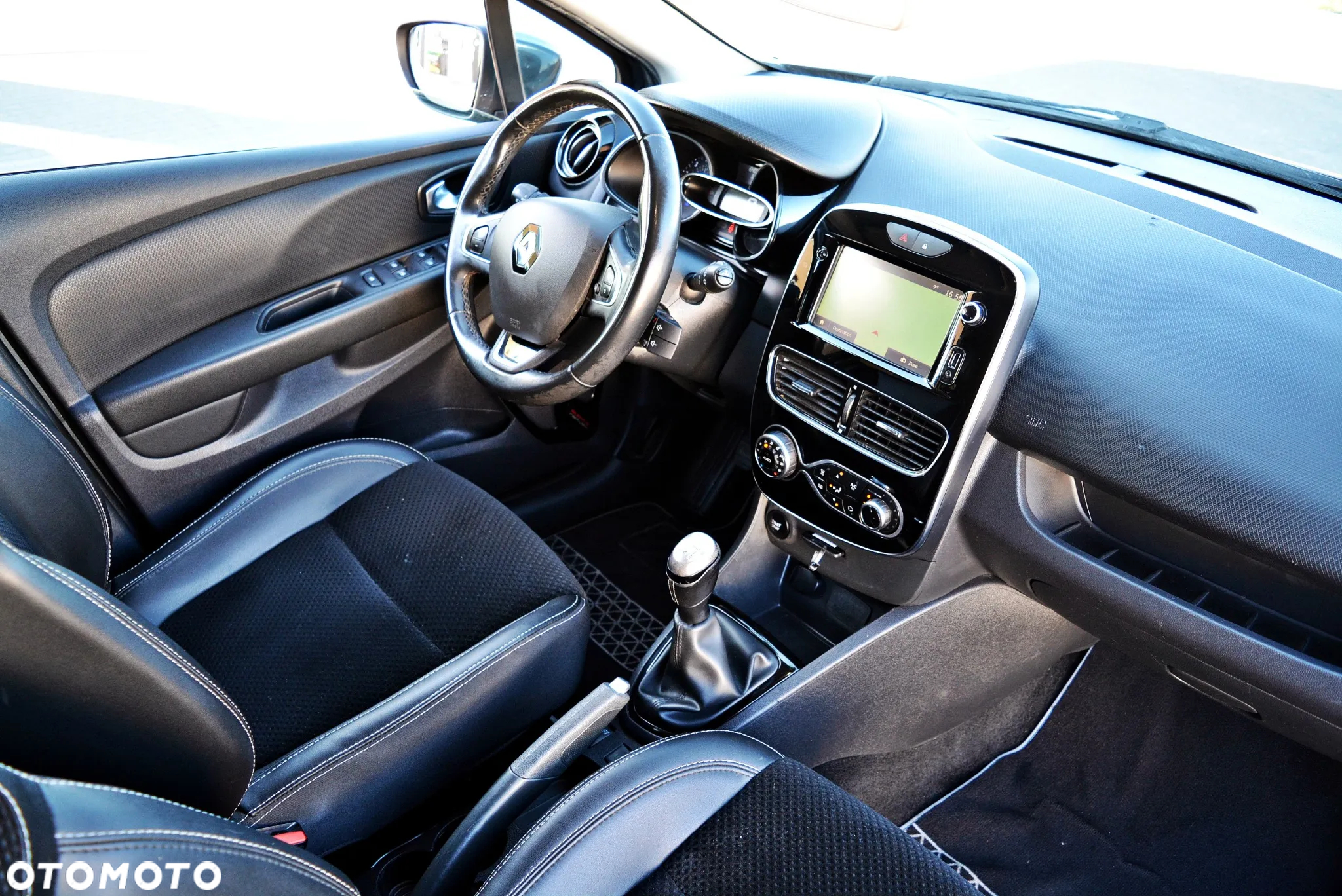 Renault Clio 1.5 dCi Limited - 6