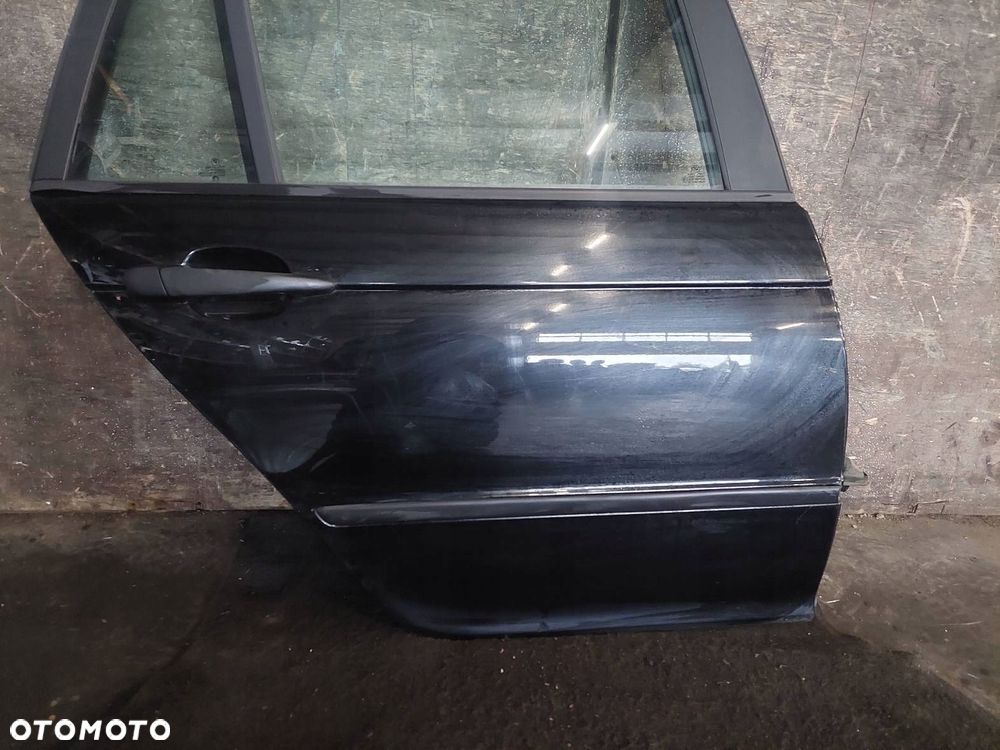DRZWI KOMPLETNE PRAWY TYŁ BMW E46 TOURING 668/3 - 6
