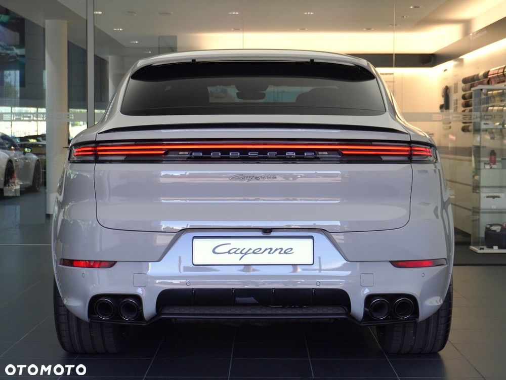 Porsche Cayenne E-Hybrid PHEV Black Edition - 17