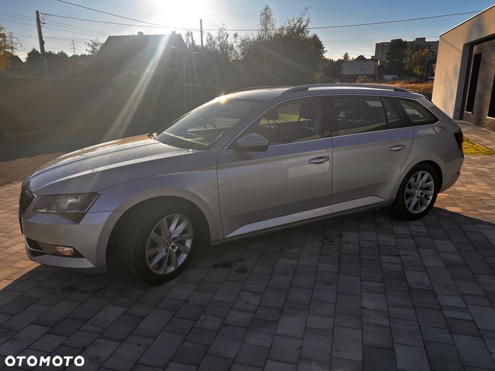 Skoda Superb 2.0 TDI Ambition - 5