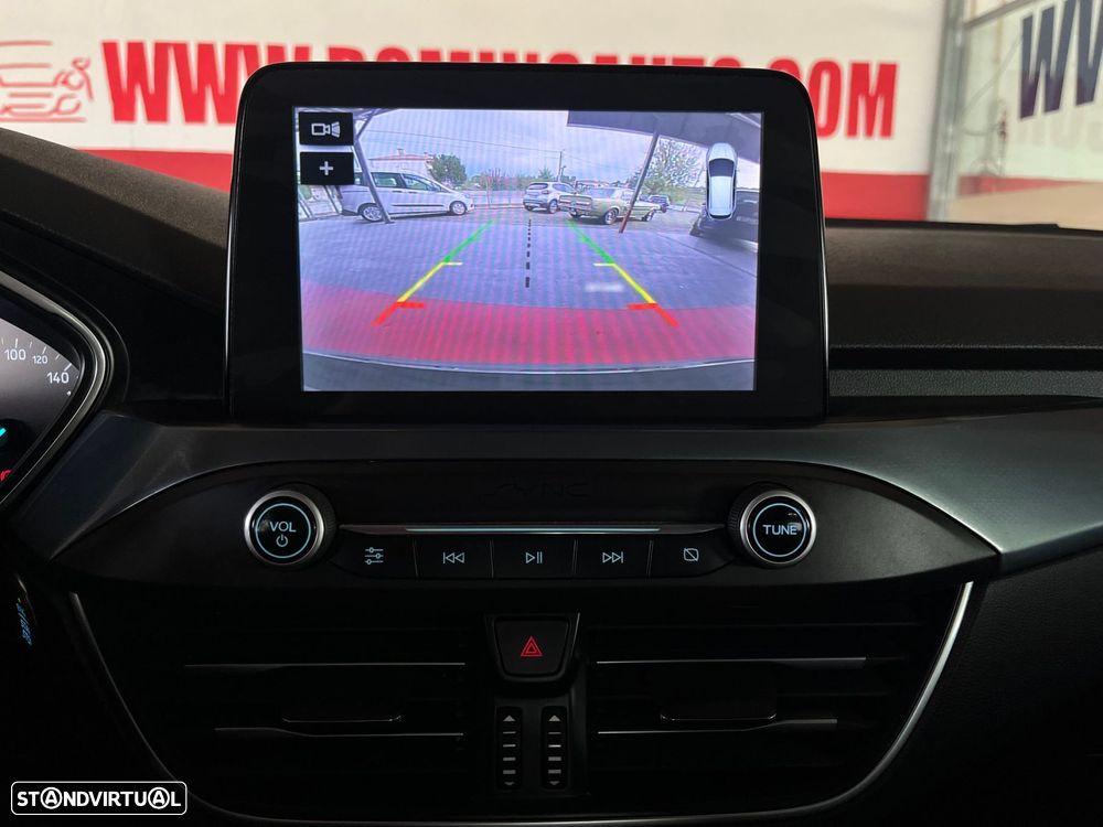 Ford Focus SW 1.5 TDCi EcoBlue Active X - 13