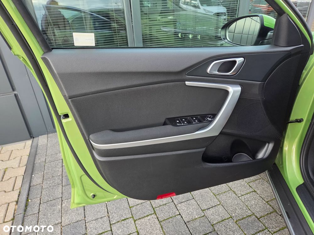 Kia XCeed 1.5 T-GDI L Business Line DCT - 25