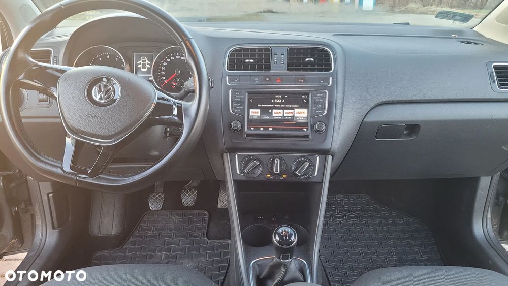 Volkswagen Polo 1.2 TSI (Blue Motion Technology) Comfortline - 24