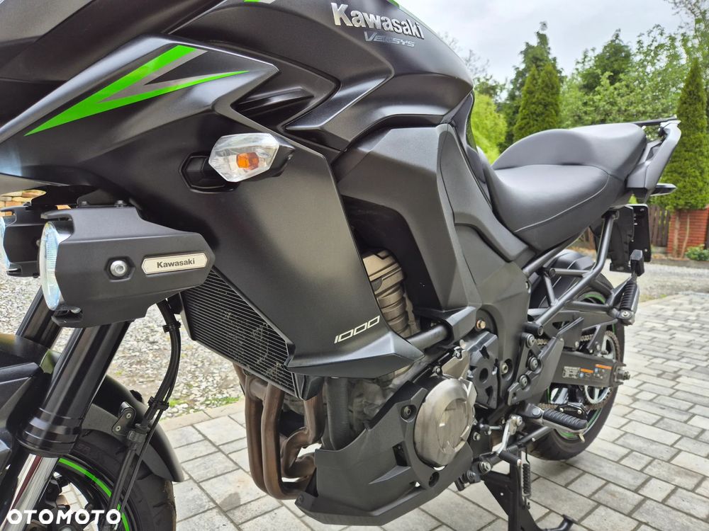 Kawasaki Versys 1000 - 20
