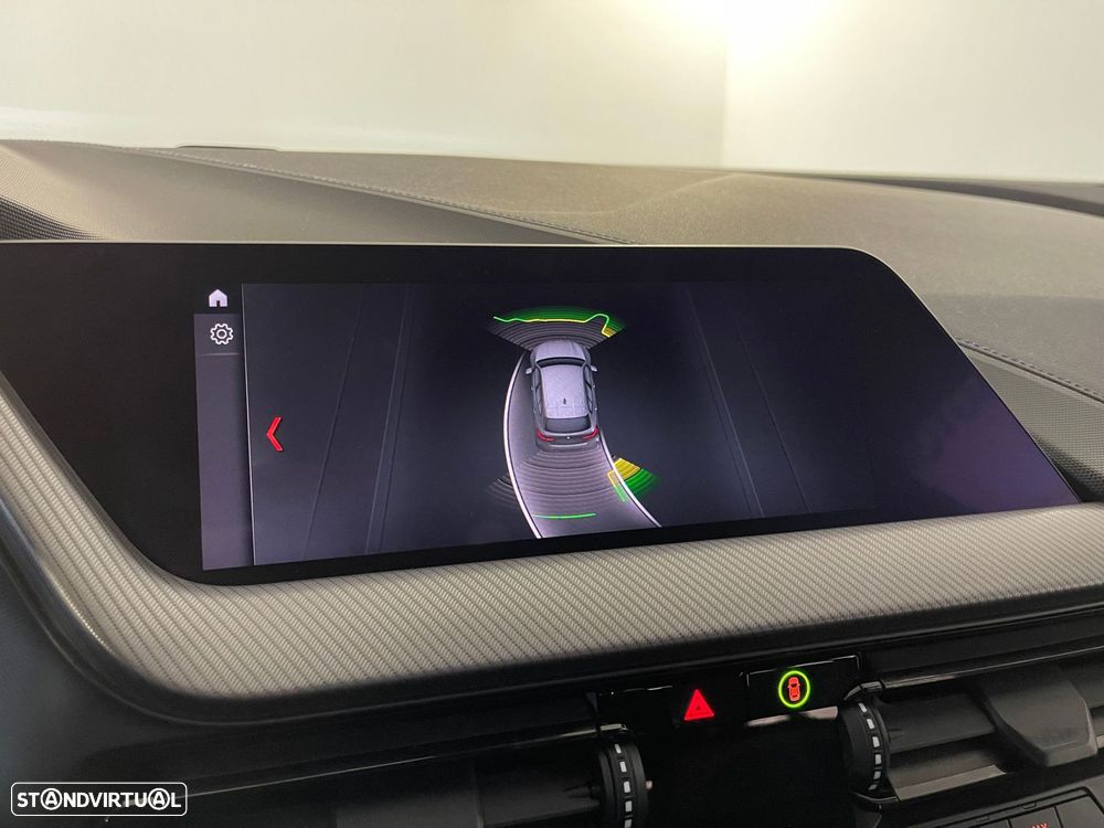 BMW 116 d Pack Desportivo M - 23