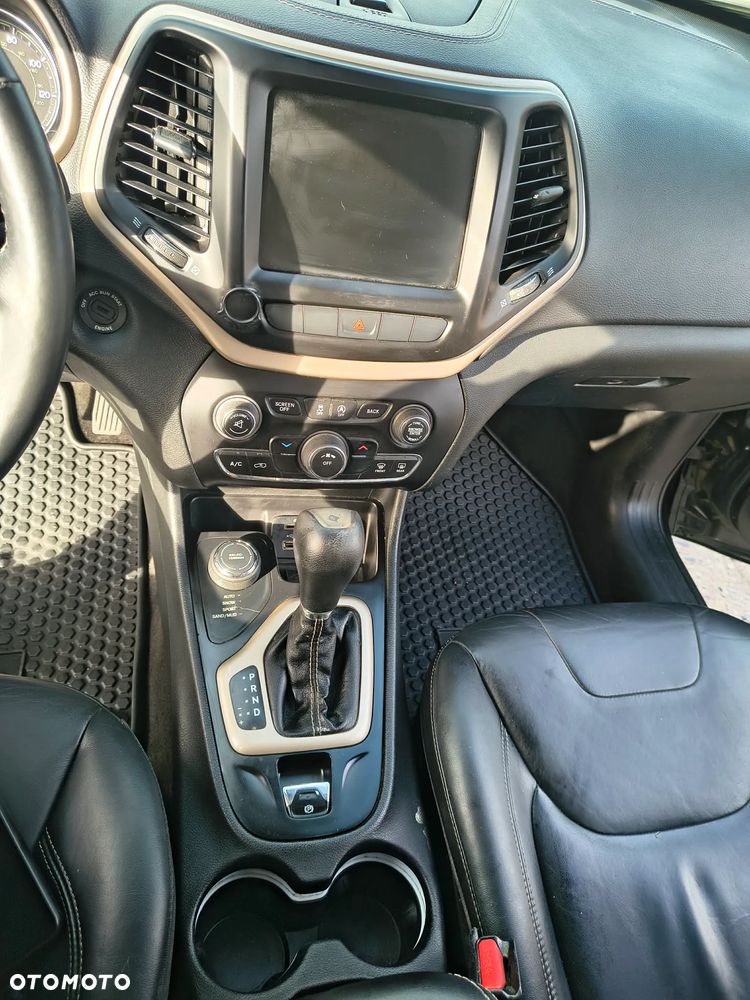 Jeep Cherokee 3.2 V6 Pentastar Active Drive I Automatik Limited - 17
