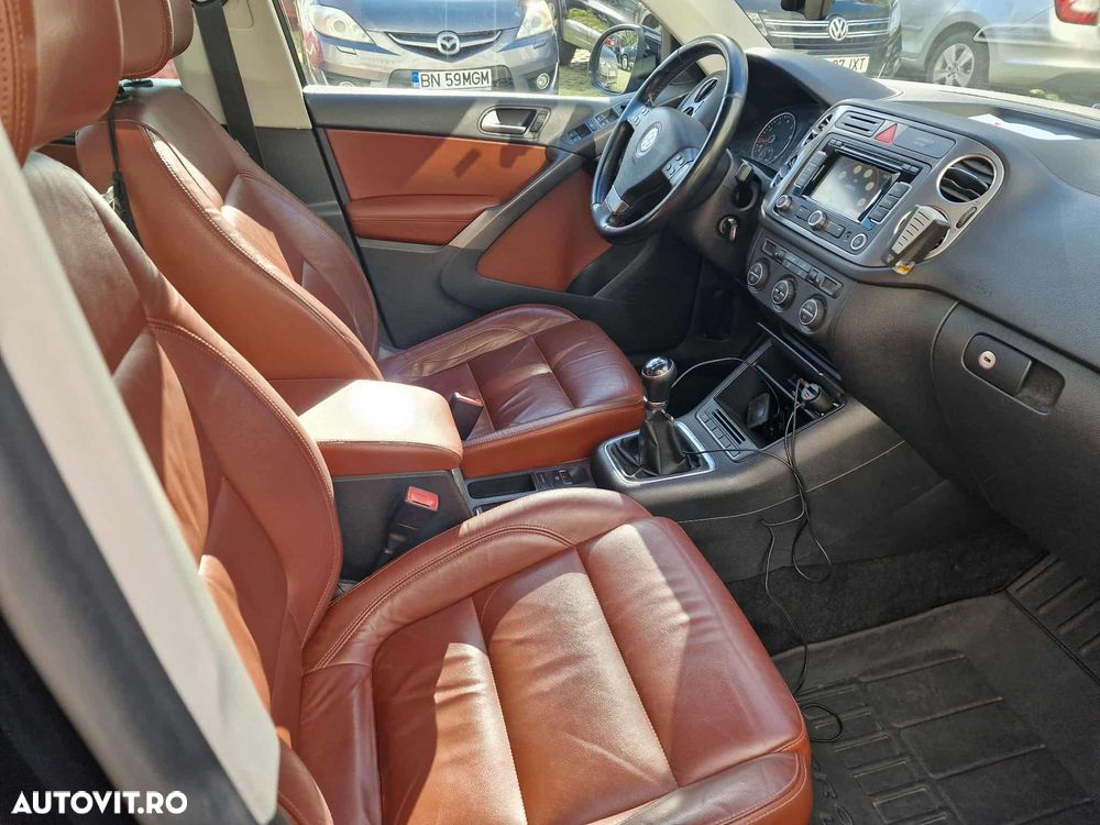 Volkswagen Tiguan - 9