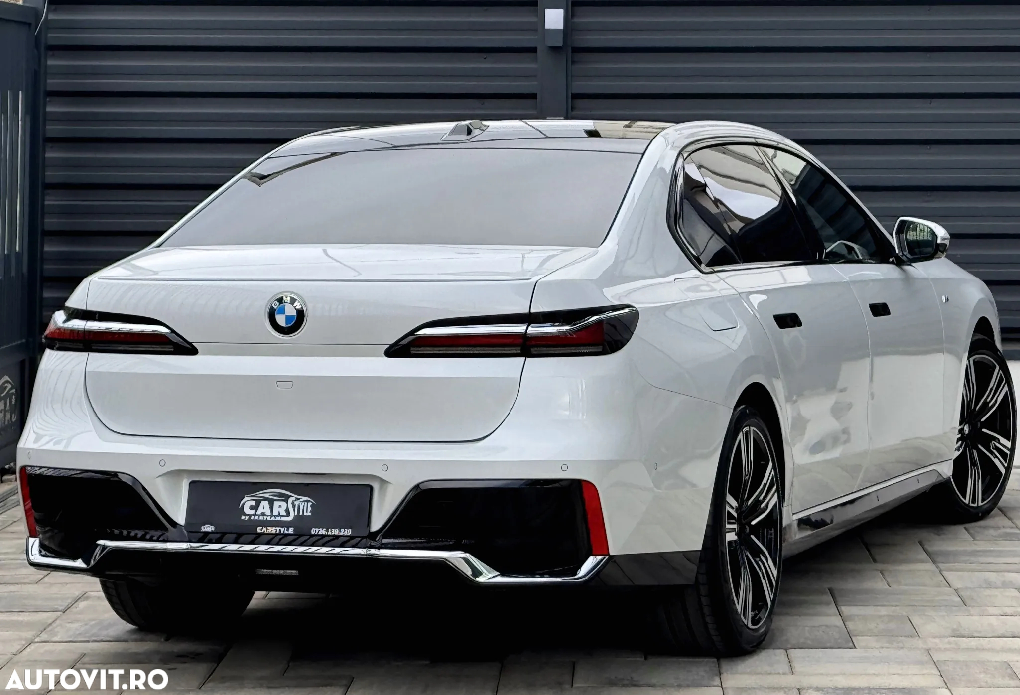 BMW Seria 7 740d xDrive MHEV - 4