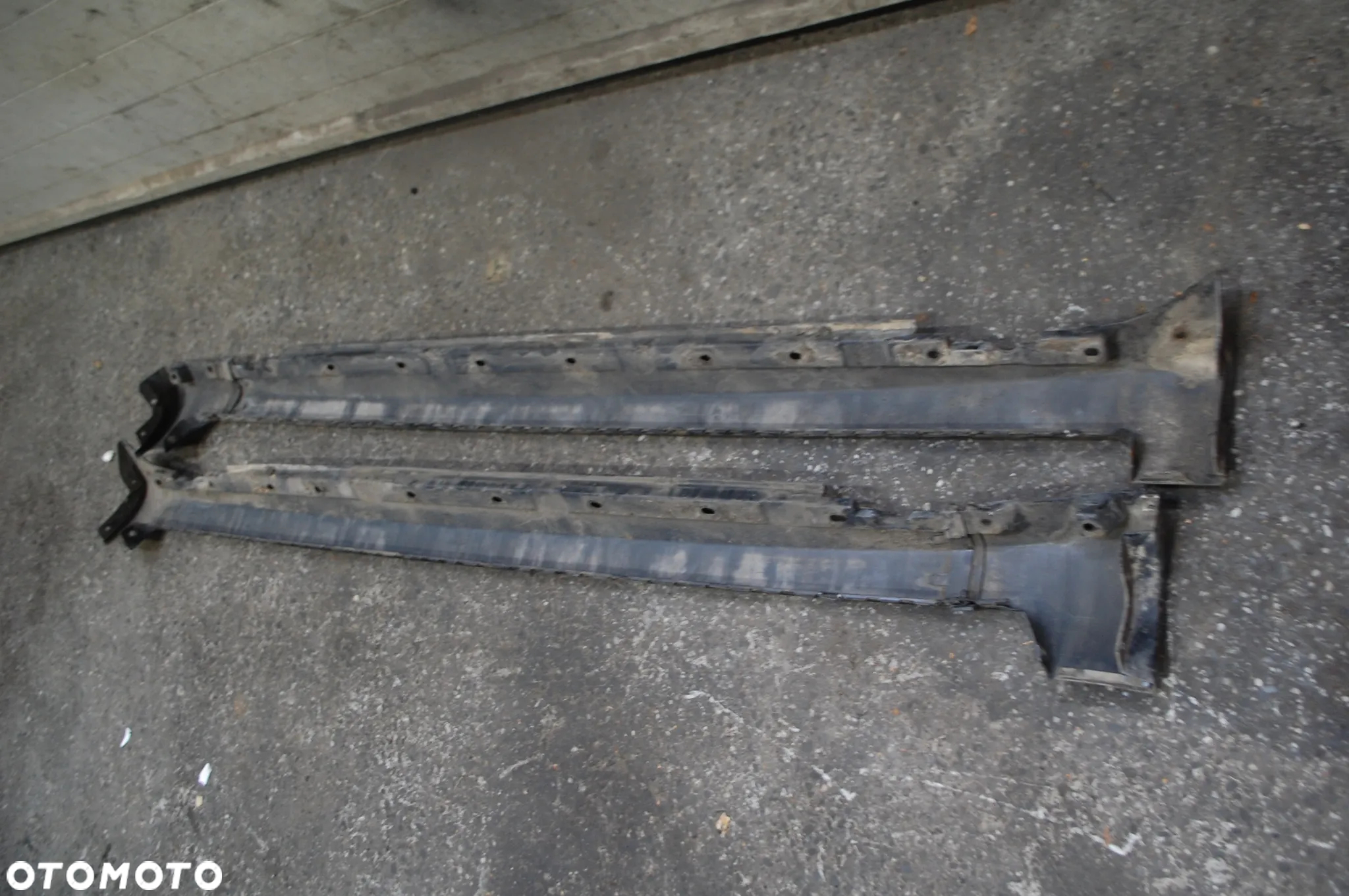 LISTWA PROGOWA DOLNA LEWA PRAWA KOMPLETNA AUDI A4 B6 KOMBI SEDAN LZ5C/ LY9B/ LY7R/ LY7Q - 12