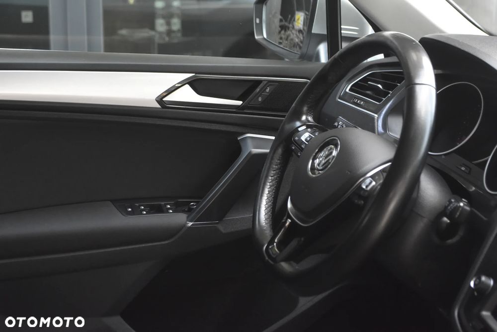 Volkswagen Tiguan 2.0 TDI BMT SCR 4Mot Comfortline - 15