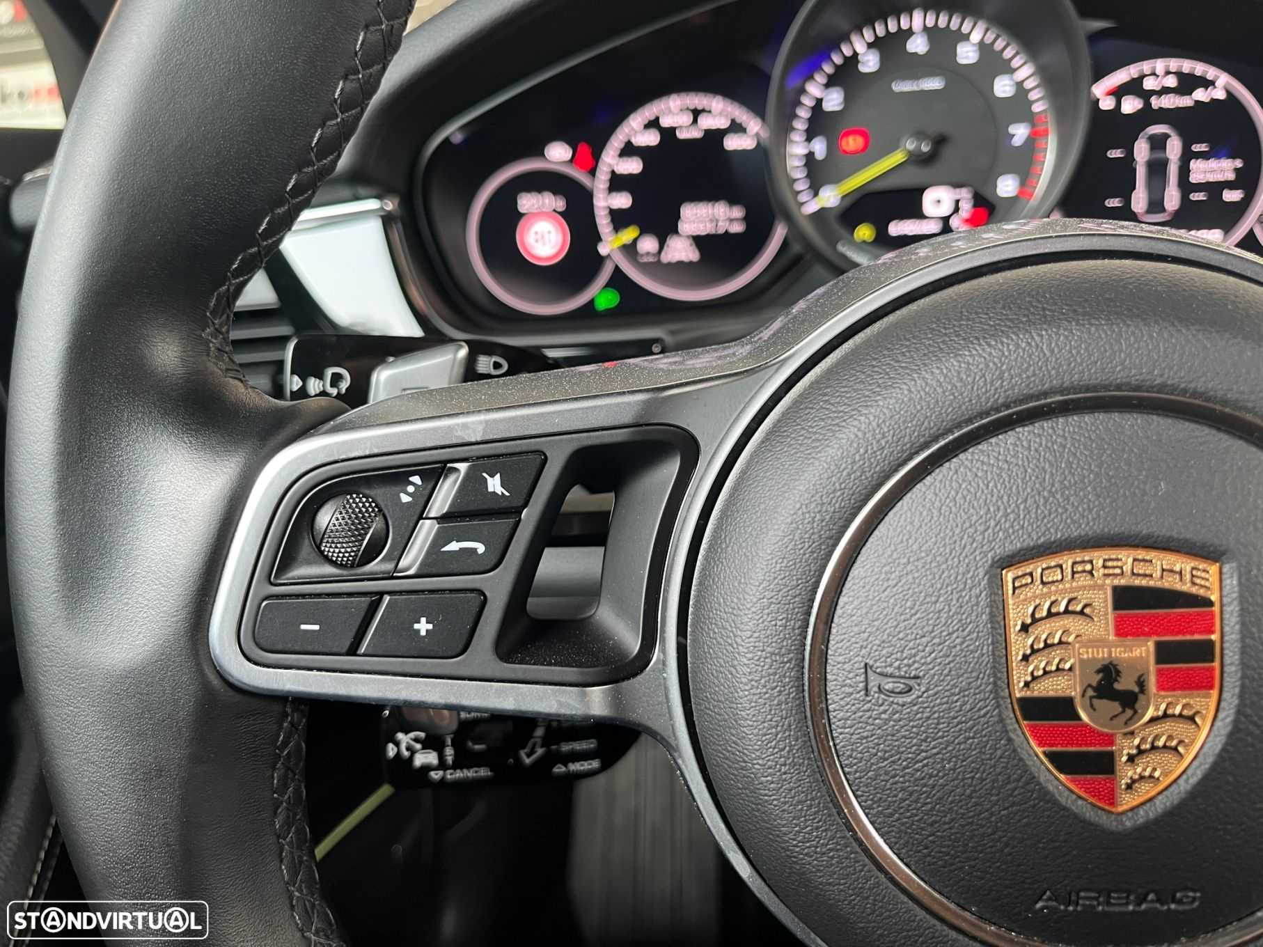 Porsche Panamera Sport Turismo 4 E-Hybrid 10 Years Edition - 22