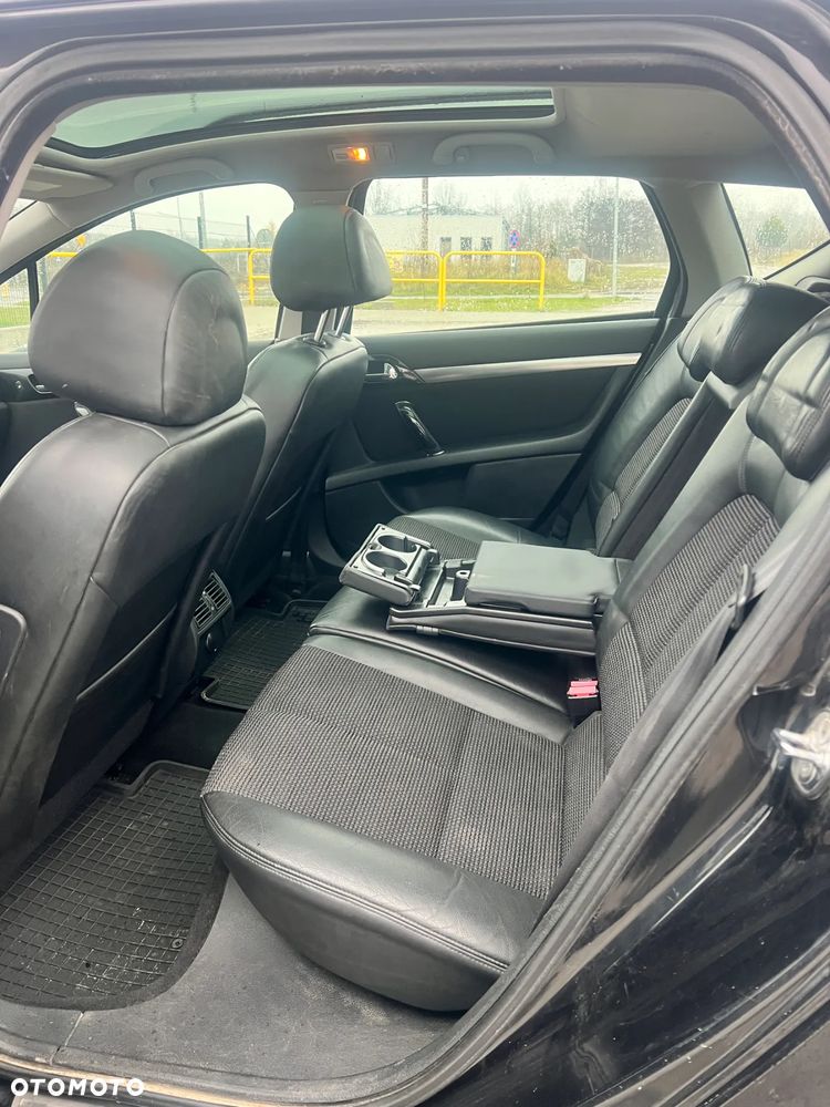 Peugeot 407 2.0 Premium Navtech - 13