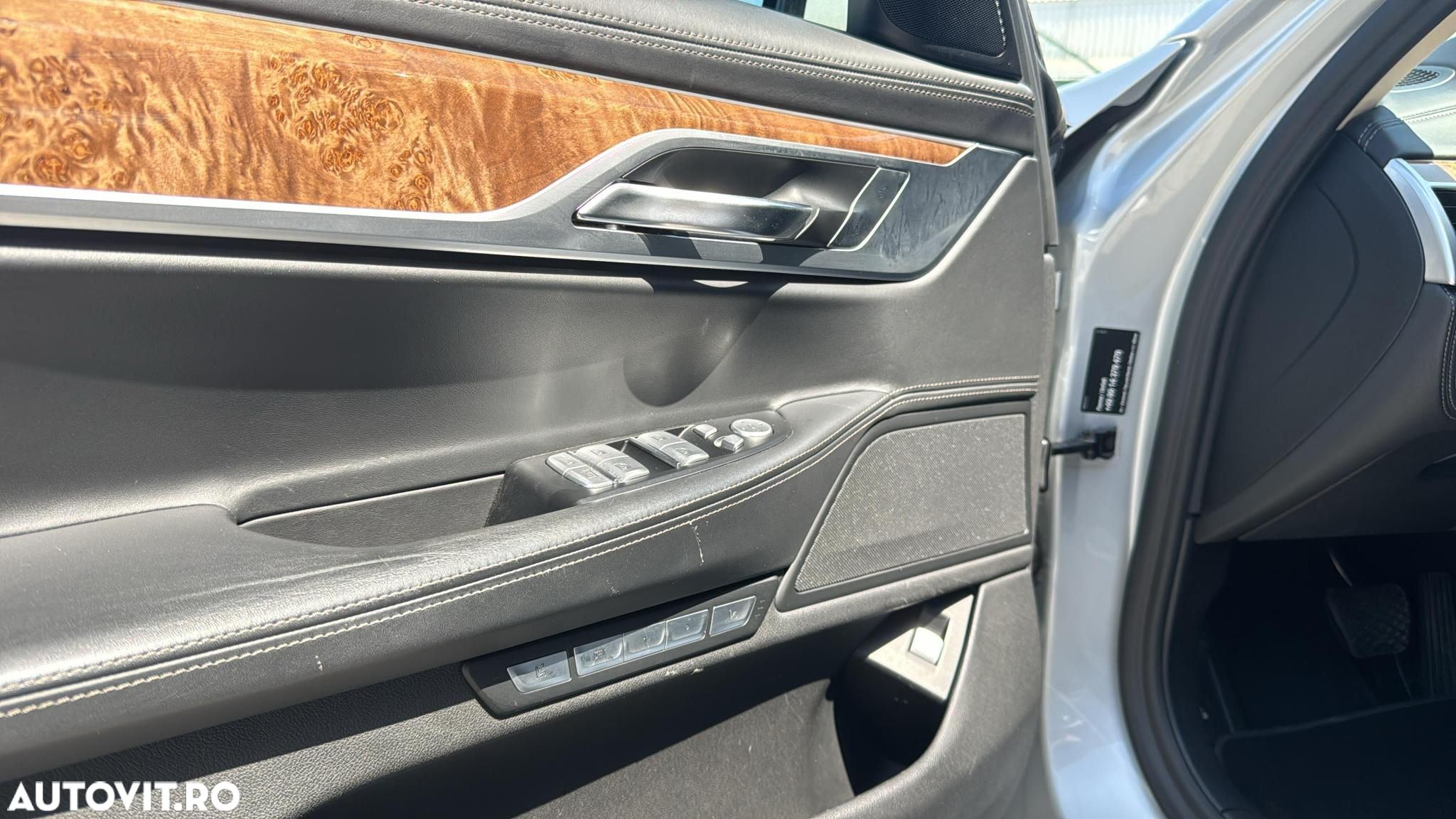 BMW Seria 7 740d xDrive - 18