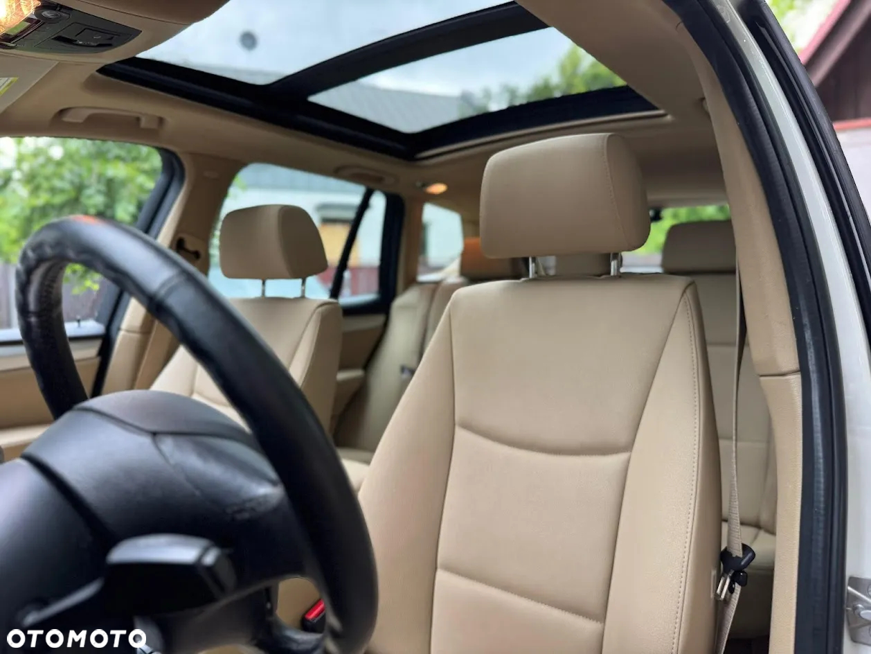 BMW X3 xDrive28i - 12