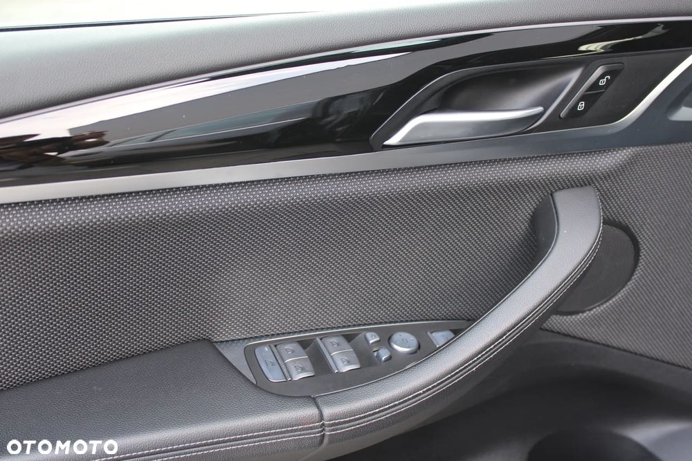 BMW X4 xDrive20i xLine sport - 25